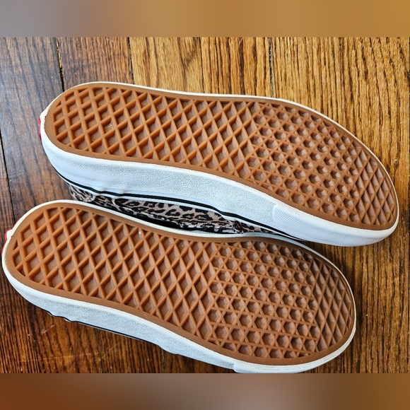 Vans Slip On - DX Deluxe Cheetah - Black / Brown - Women’s 8.5 - Picture 5 of 5